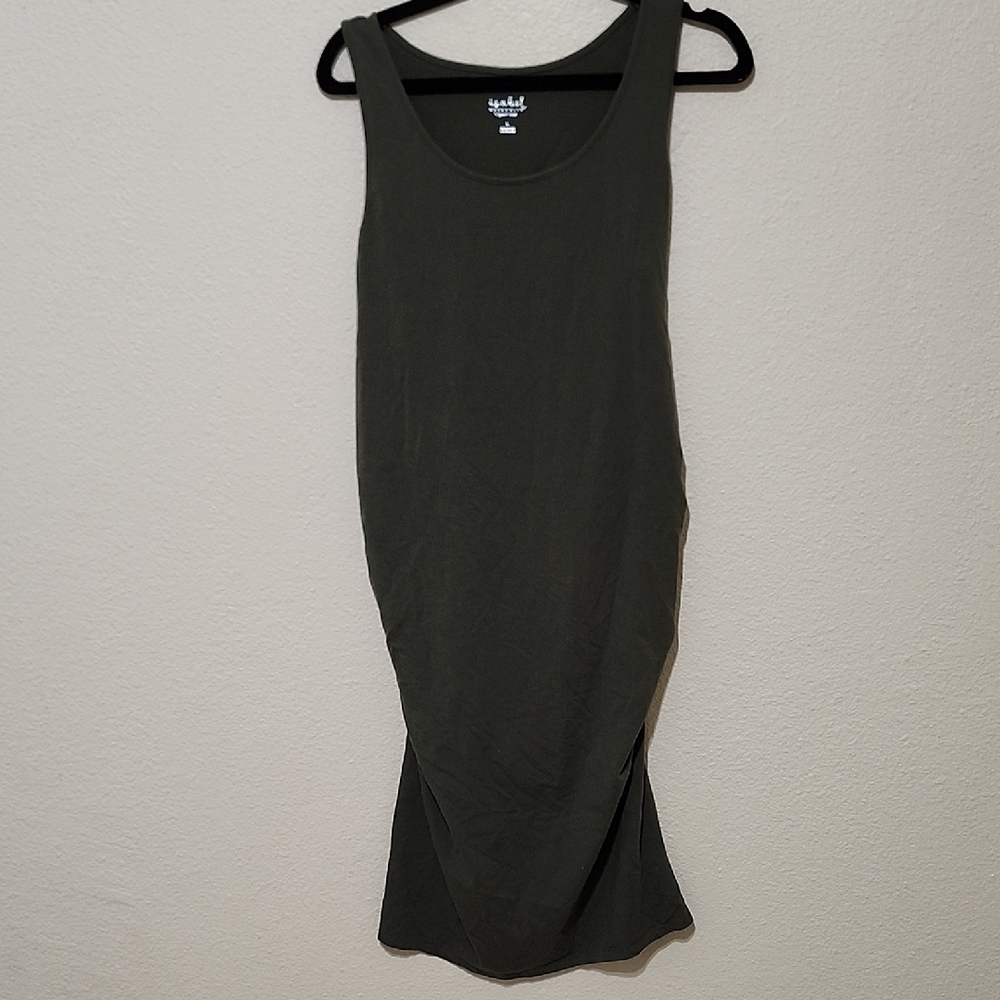 Isabel Maternity by Ingrid & Isabel Gray Sleeveless Ribbed Maxi Dress